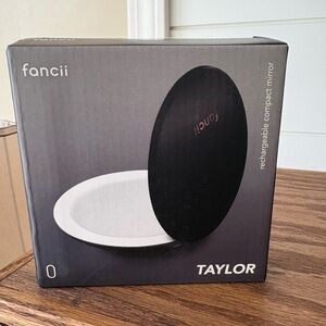 Fancii Taylor Rechargeable Compact Mirror - Black